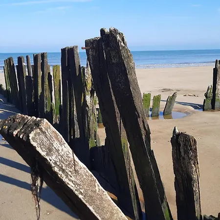 Gite Galets Et Bois Flottes Proche Mer Gold Beach Meuble De Tourisme 4 Etoiles Meuvaines Exterior photo