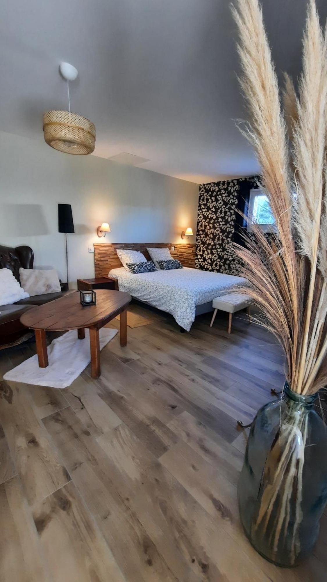 Galets Et Bois Flottes Proche Gold Meuble De Tourisme 4 Etoiles Holiday home Meuvaines
